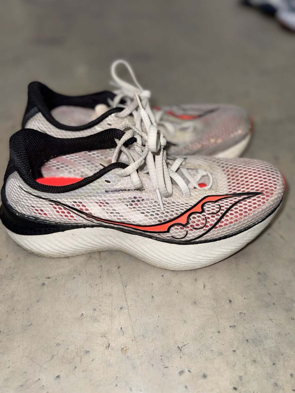 Saucony Women's Endorphin Pro 3 Running Shoes White/Vizi Red Size 9.5